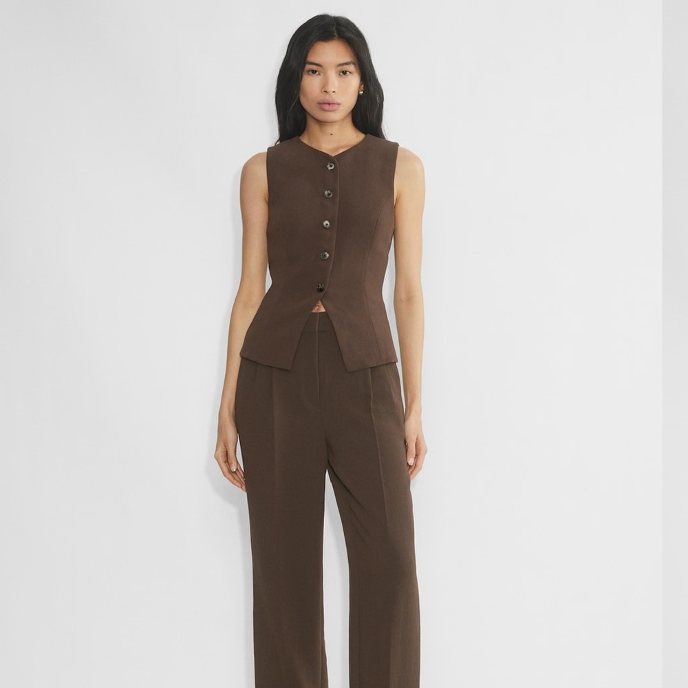 Wilfred - Aritzia Chocolate Vest